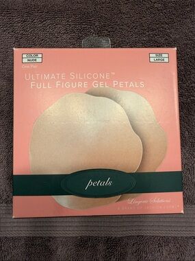 Petals Ultimate Silicone Full Figure Gel Petals - Nude (Large)